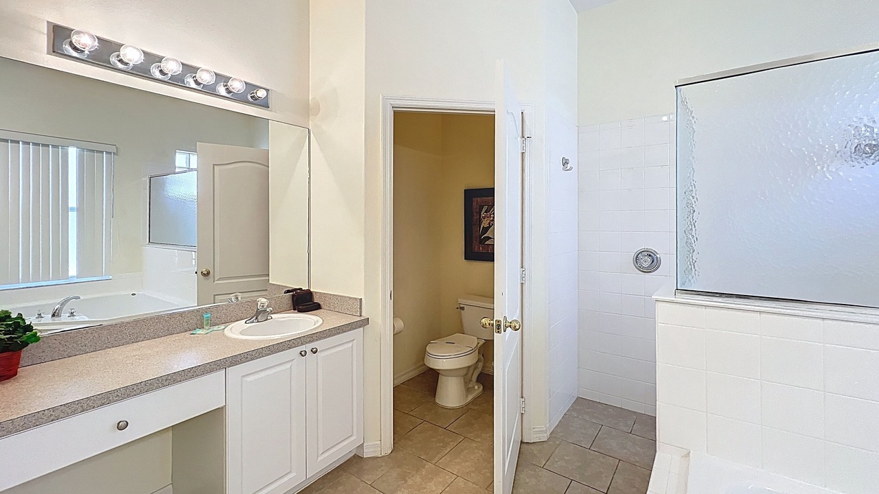 Photo of Bathroom in Tuscan Hills