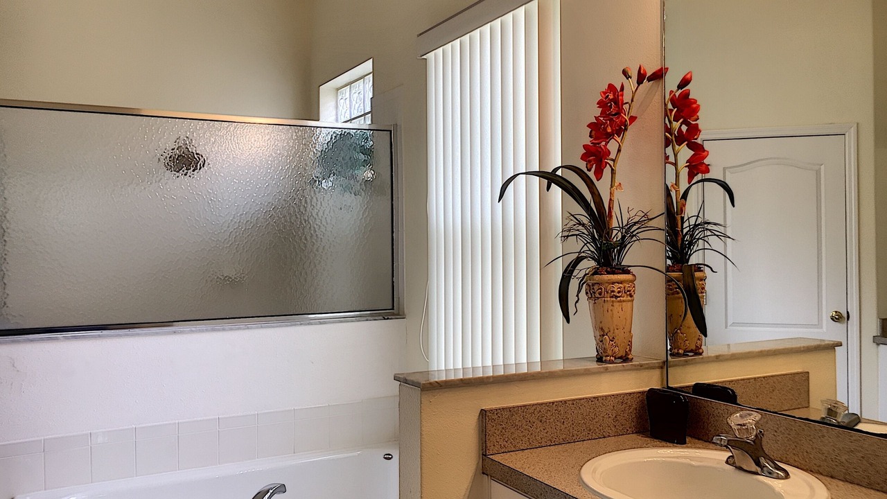 Photo of Bathroom in Tuscan Hills