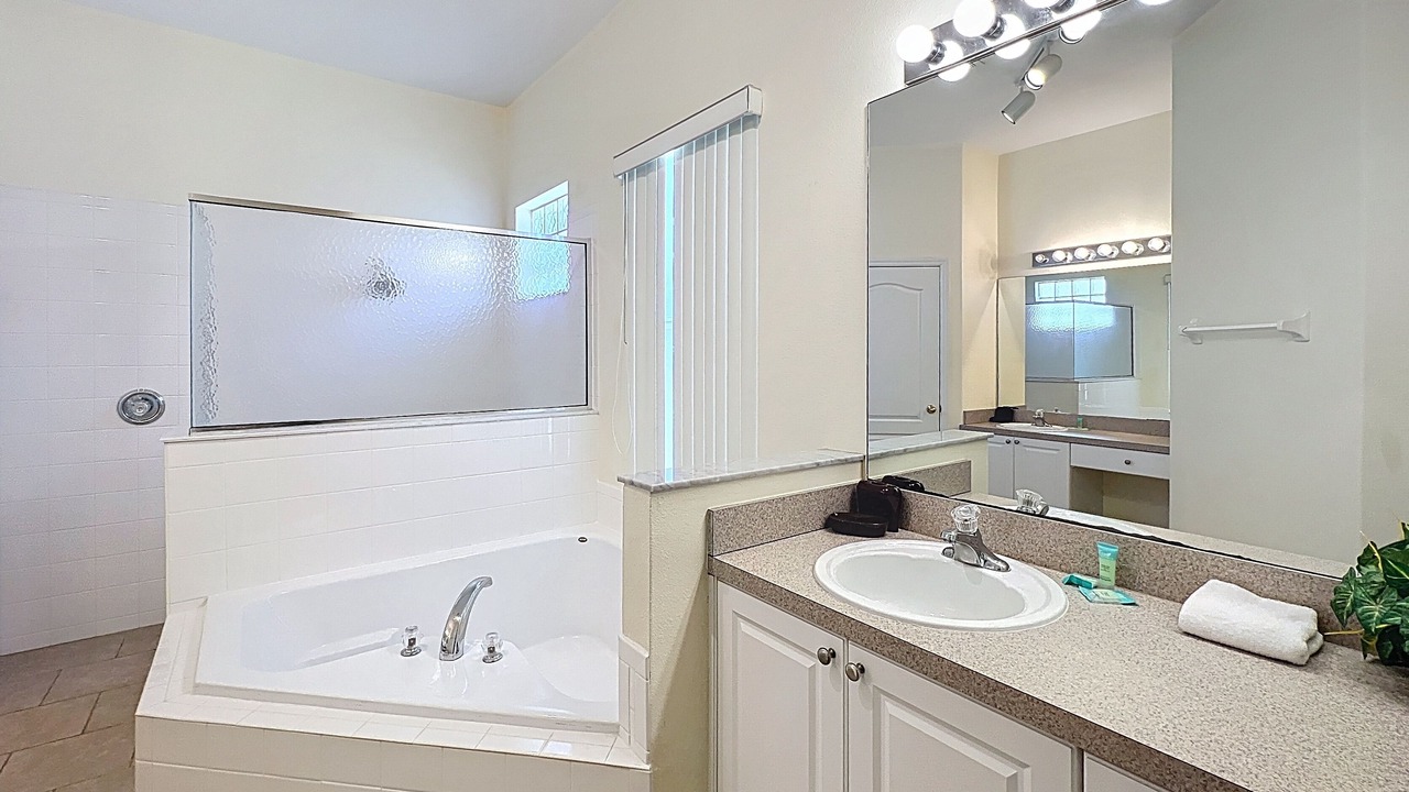Photo of Bathroom in Tuscan Hills