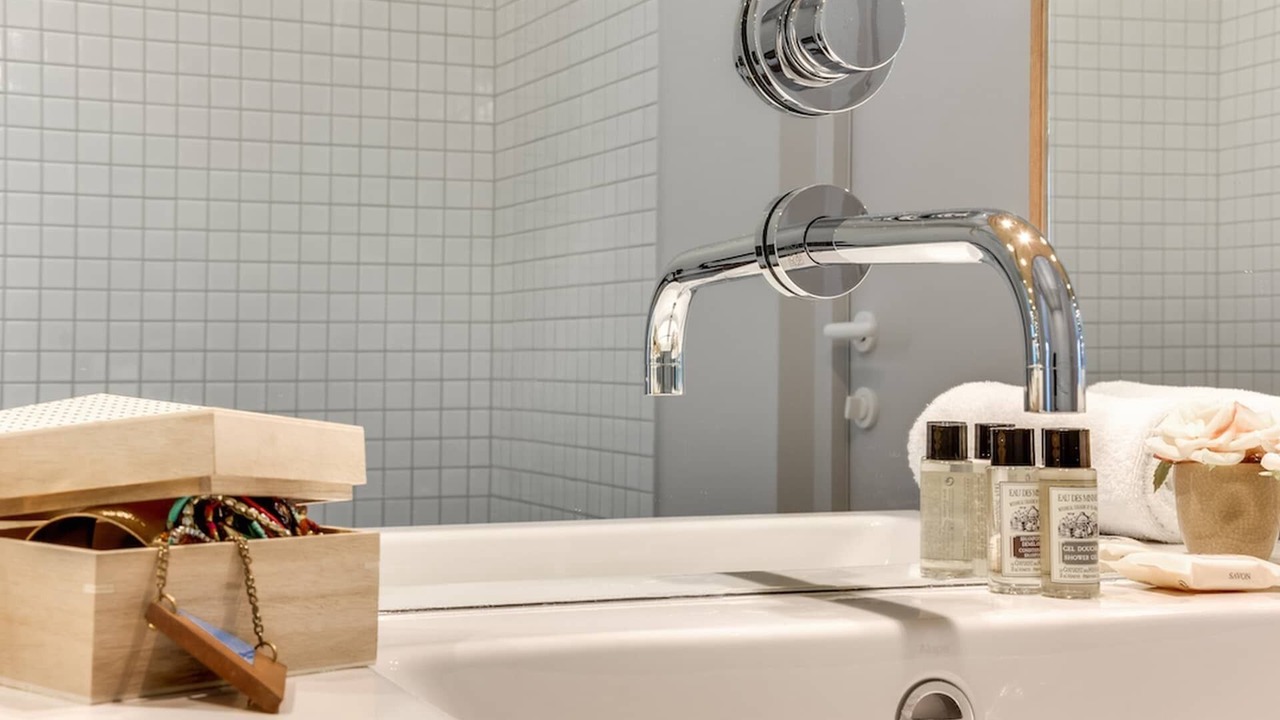 Photo of Bathroom in Quartier du Petit-Montrouge