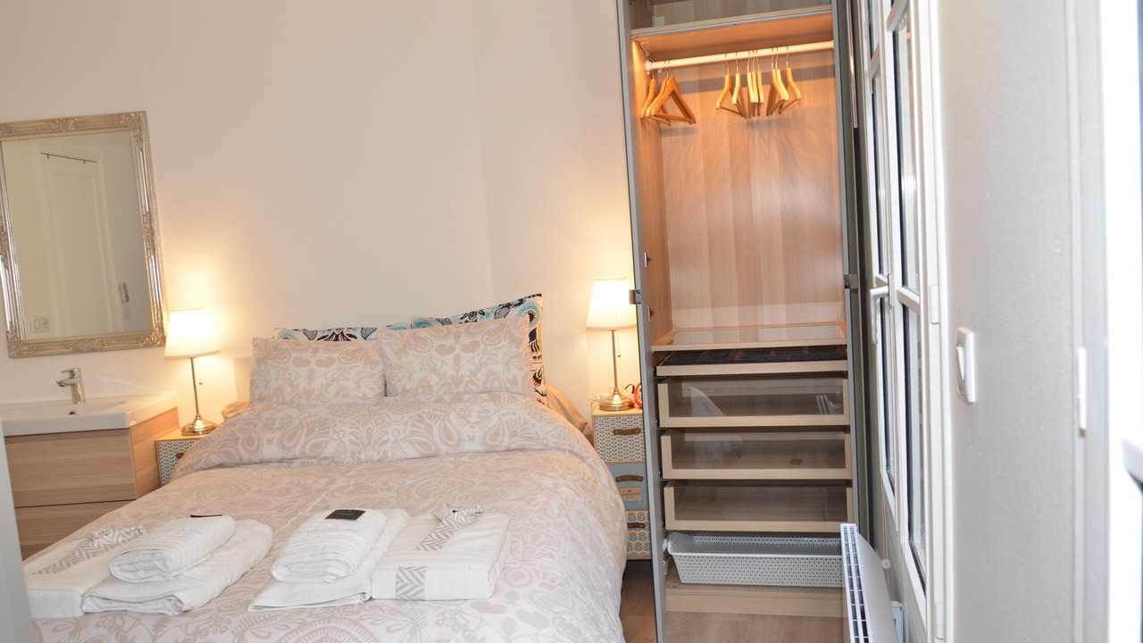 Photo of Bedroom in Sorbonne