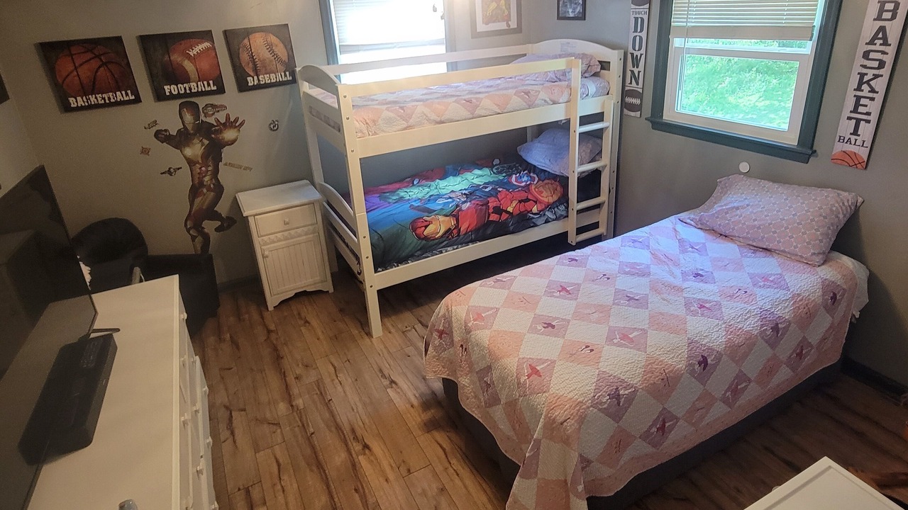 Photo of Bedroom in State College
