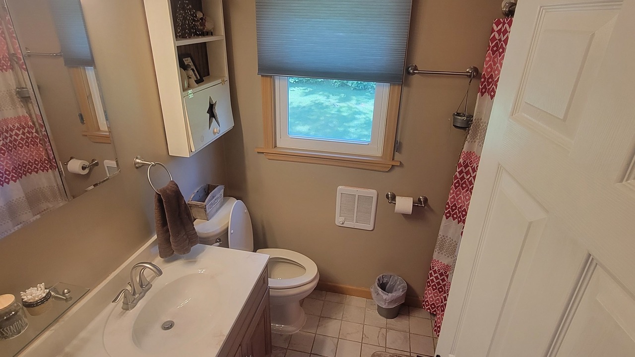 Photo of Bathroom in State College