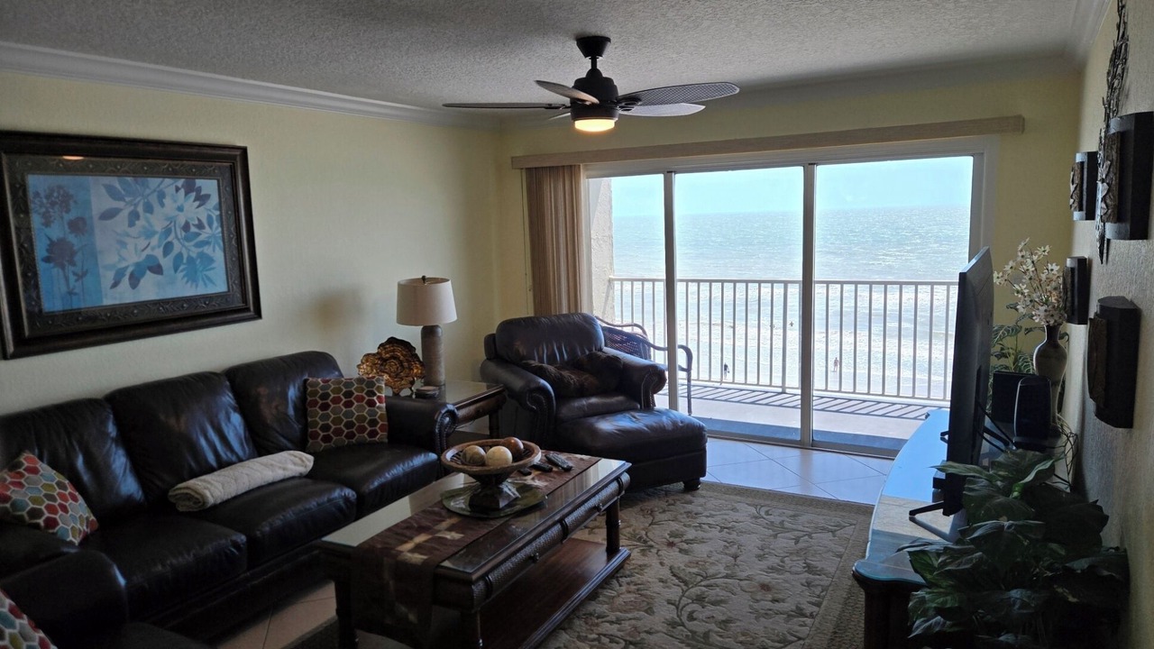 Photo of Livingroom in Redington Shores