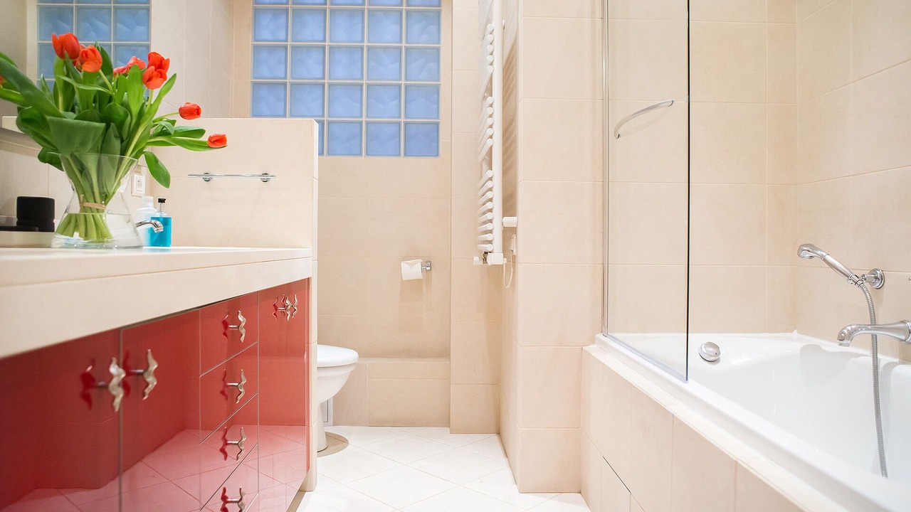 Photo of Bathroom in Quartier du Gros-Caillou