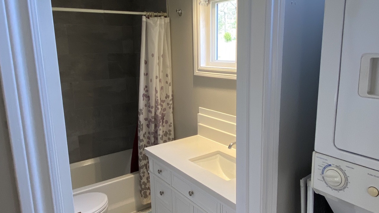Photo of Bathroom in Utterson