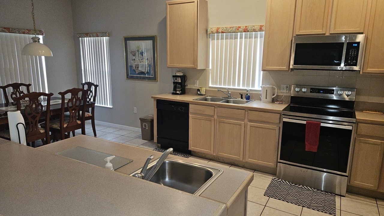 Photo of Kitchen in Crescent Lakes