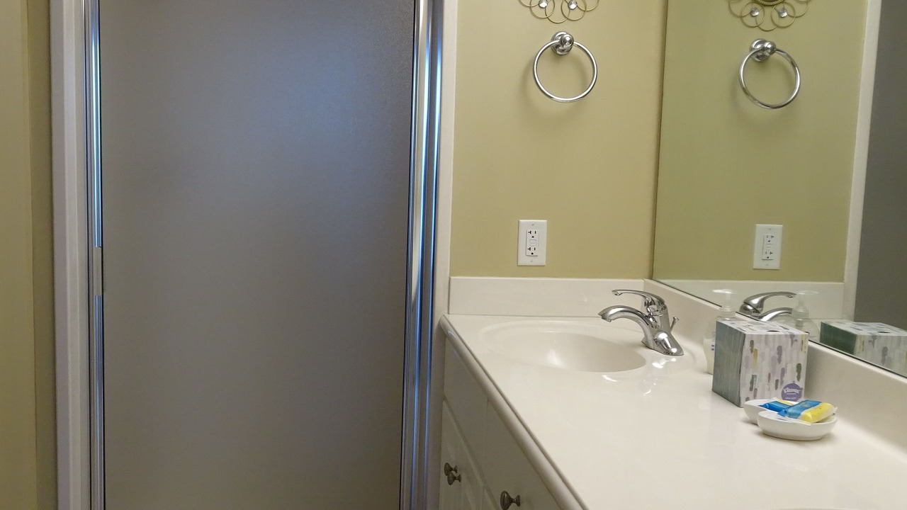 Photo of Bathroom in Lower Grand Lagoon