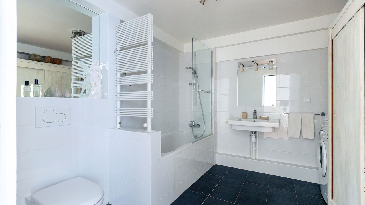 Photo of Bathroom in Grenelle