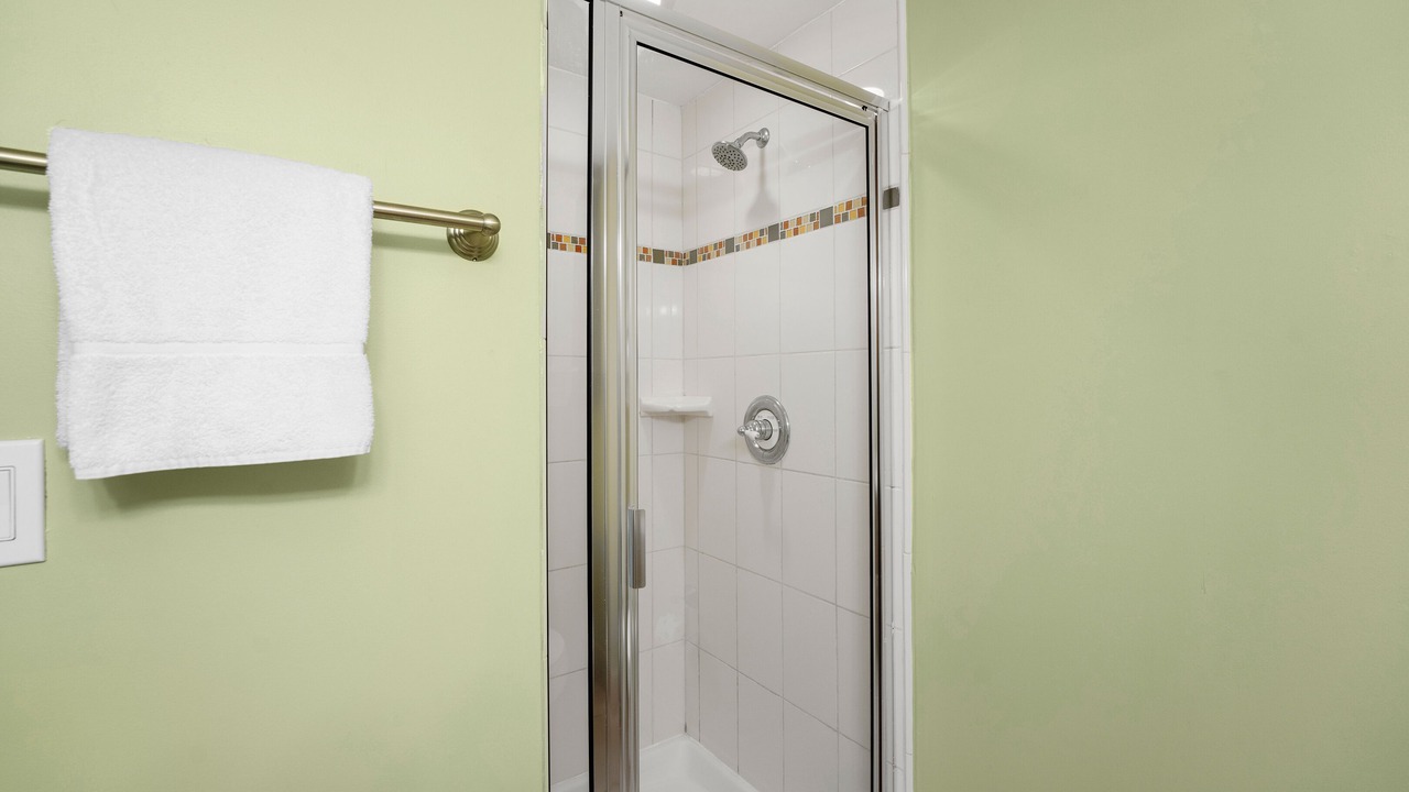 Photo of Bathroom in Baytowne Wharf
