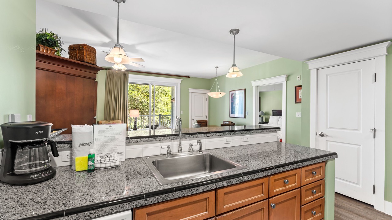 Photo of Kitchen in Baytowne Wharf