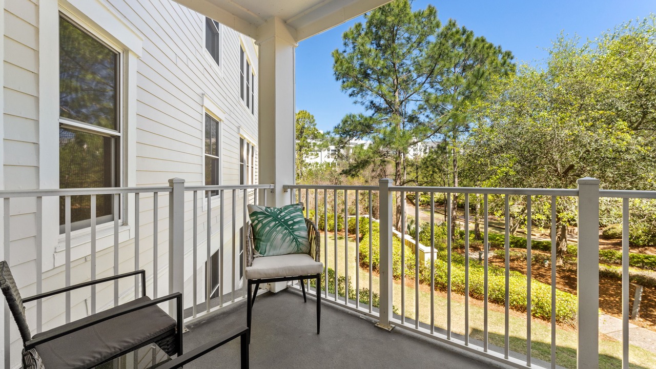 Photo of Patio Balcony in Baytowne Wharf