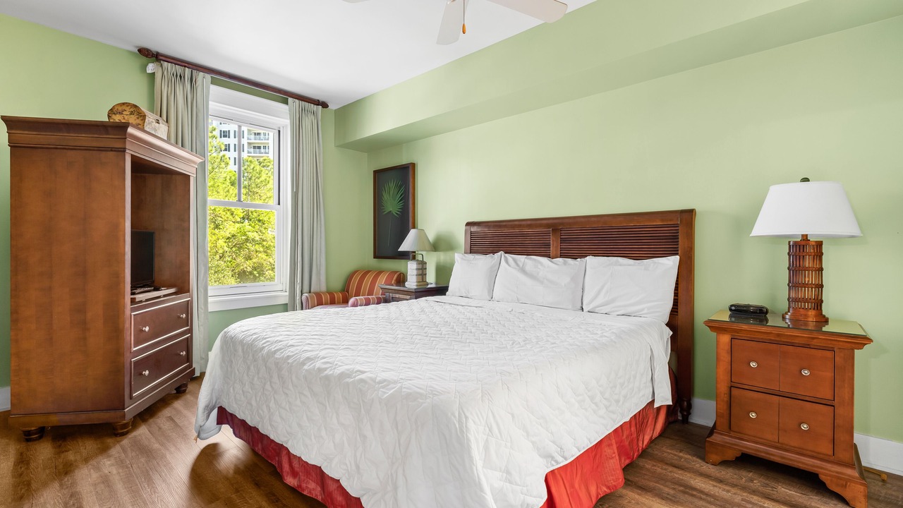 Photo of Bedroom in Baytowne Wharf
