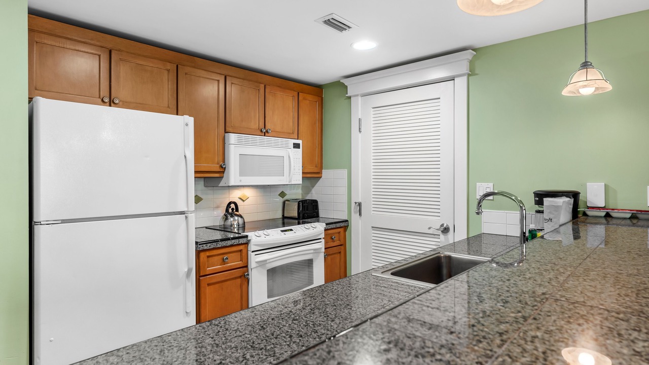 Photo of Kitchen in Baytowne Wharf