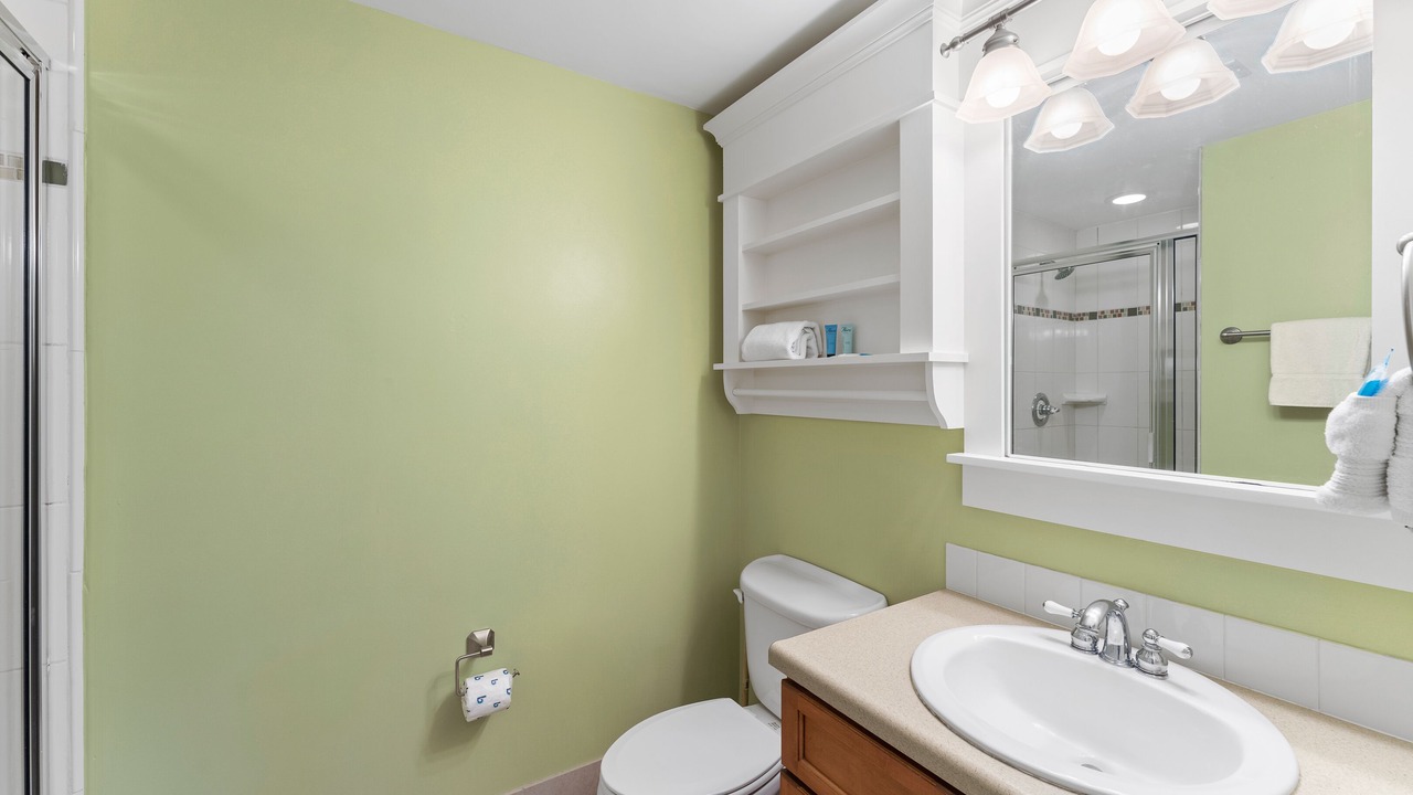 Photo of Bathroom in Baytowne Wharf