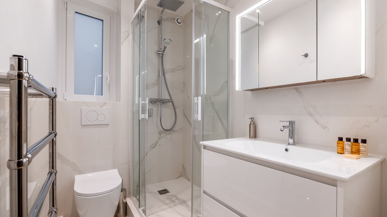 Photo of Bathroom in Les Halles