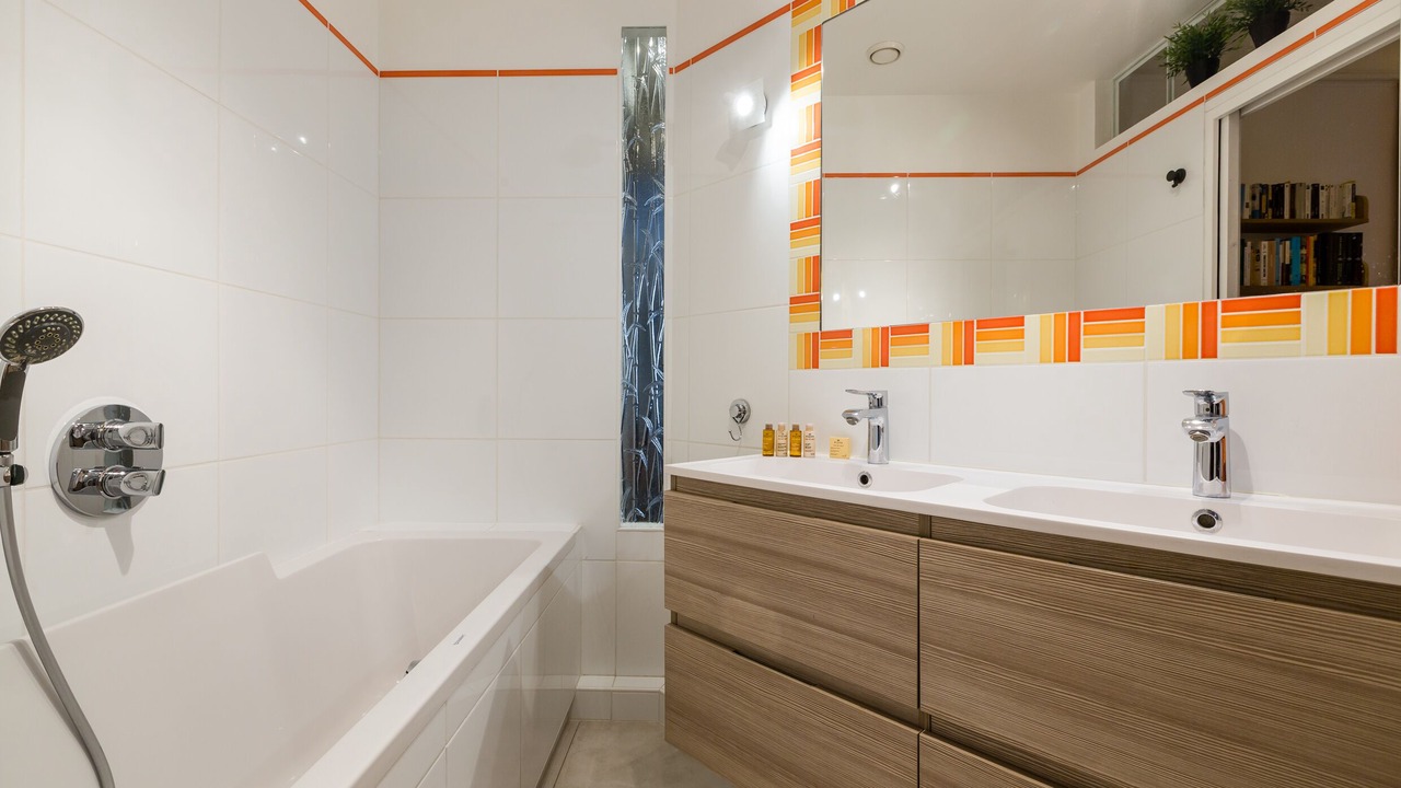 Photo of Bathroom in Necker