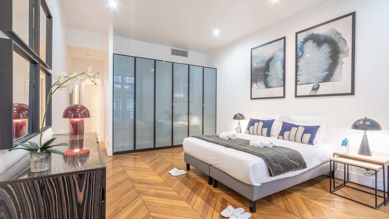 Photo of Bedroom in Champs-Elysees