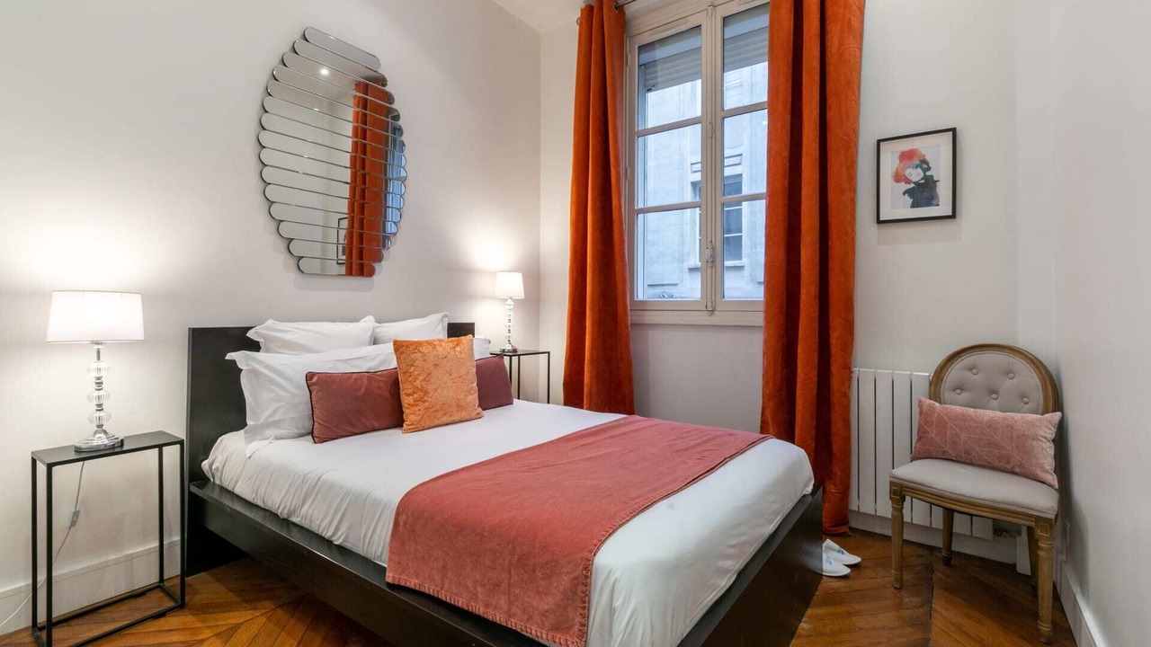 Photo of Bedroom in Champs-Elysees