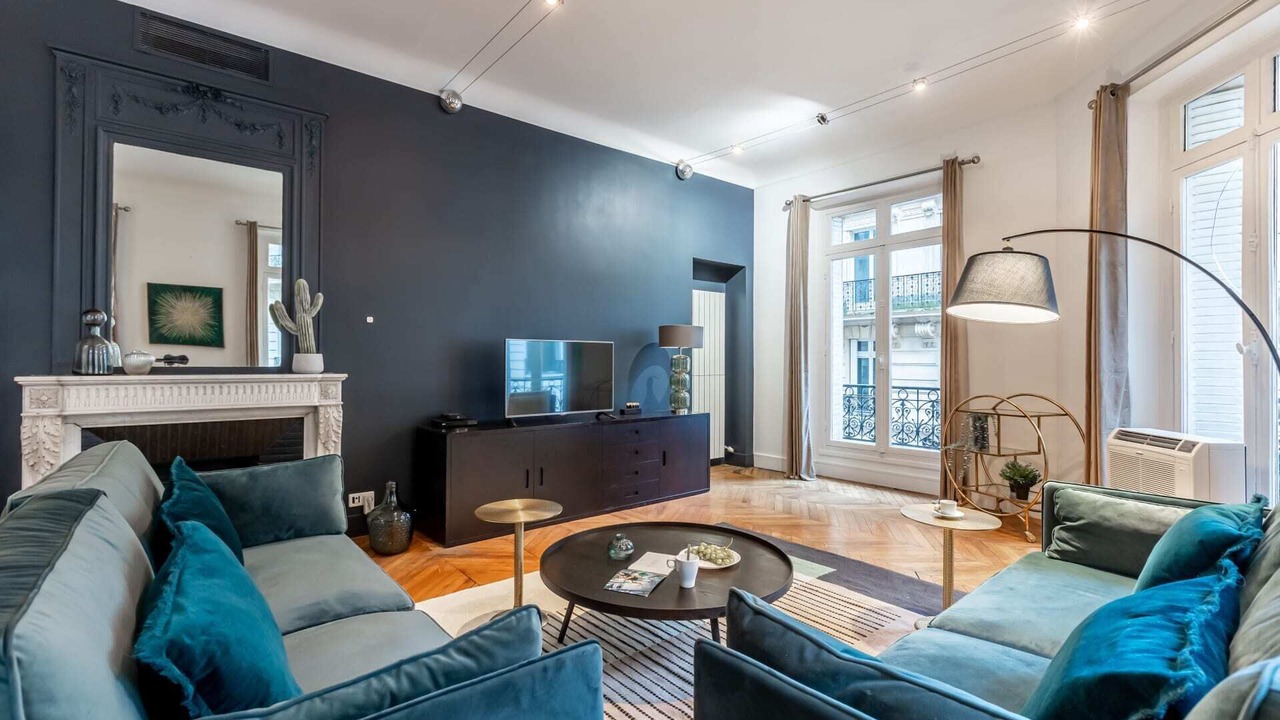 Photo of Livingroom in Champs-Elysees