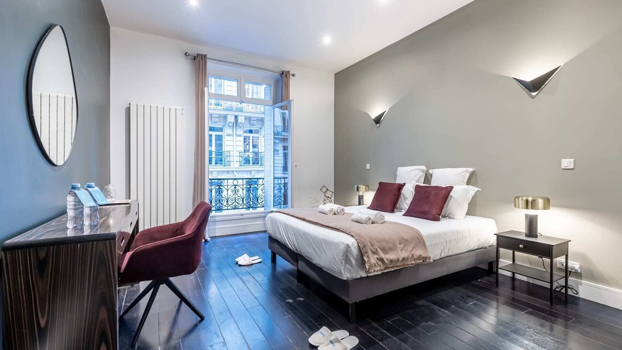 Photo of Bedroom in Champs-Elysees