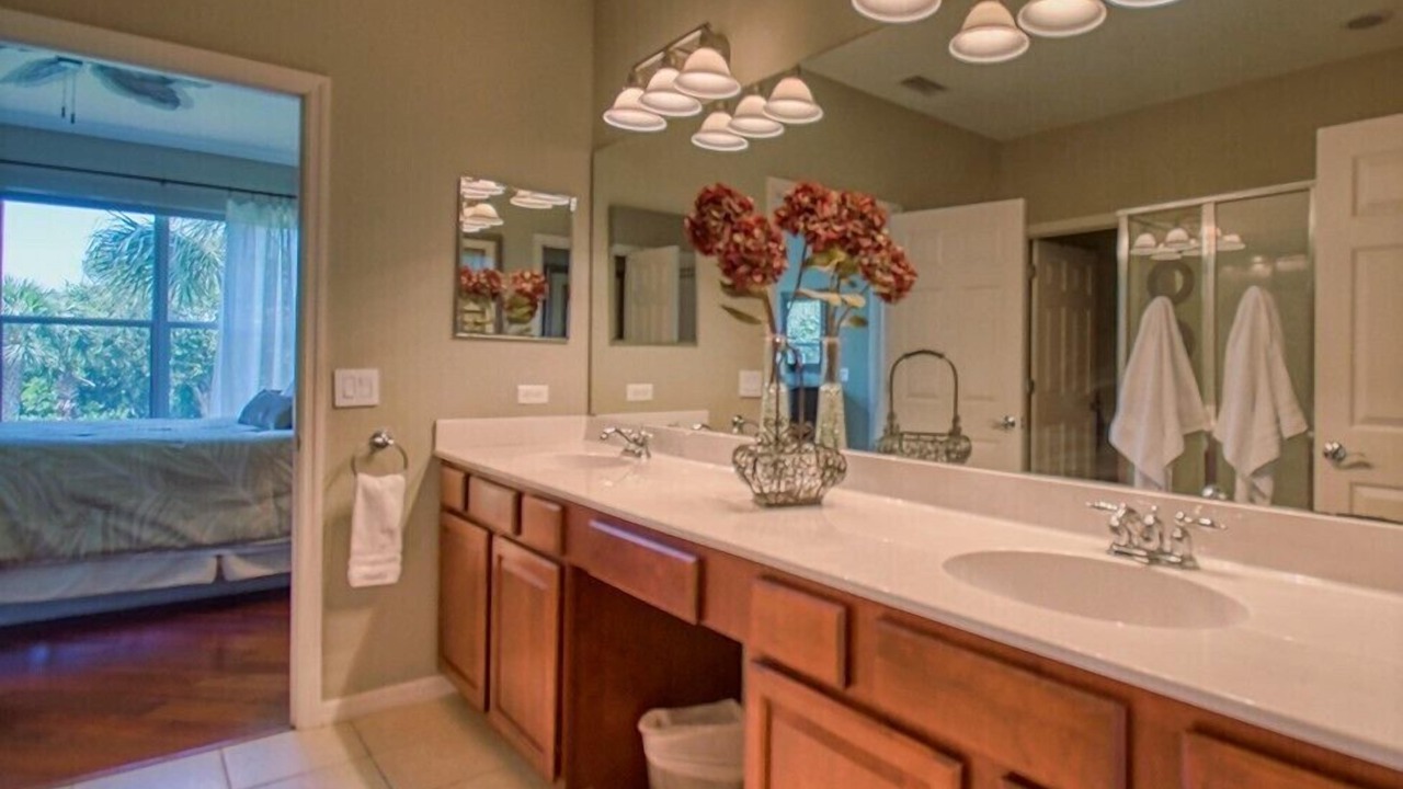 Photo of Bathroom in Majestic Palms