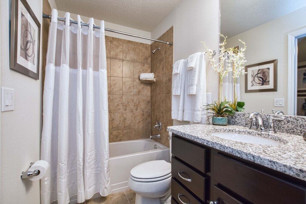 Photo of Bathroom in Four Corners