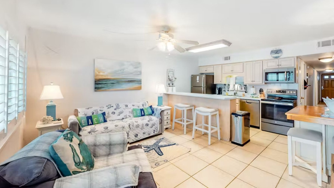 Photo of Livingroom in Fort Walton Beach