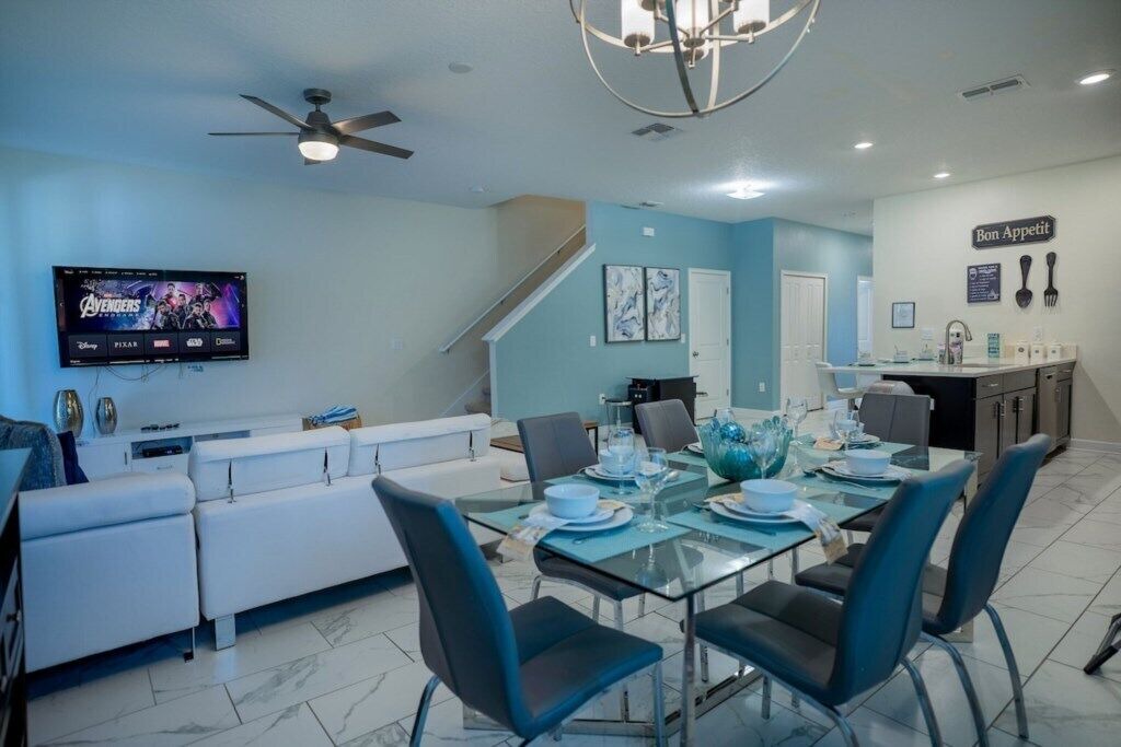 Photo of Livingroom in Davenport