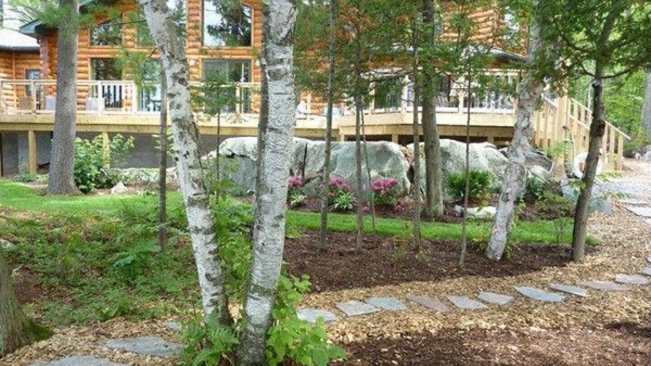 Photo of Outdoor in McKellar