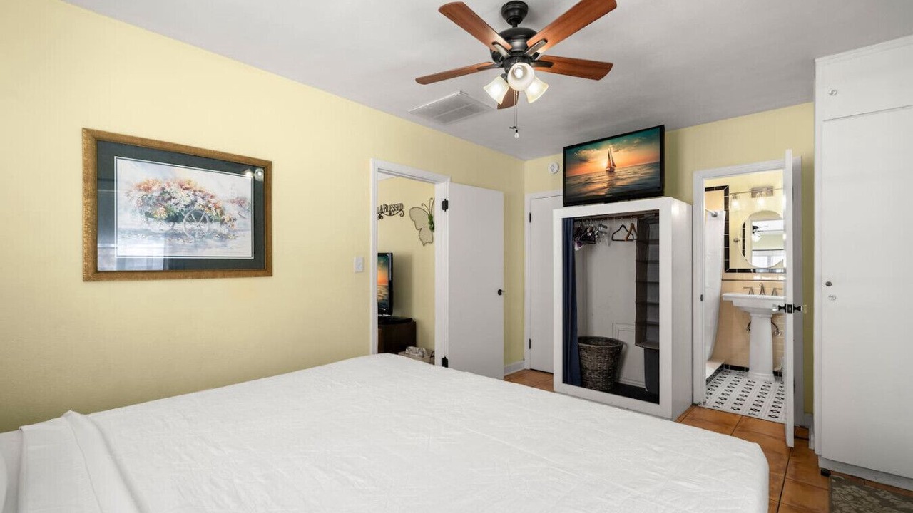 Photo of Bedroom in Bradenton