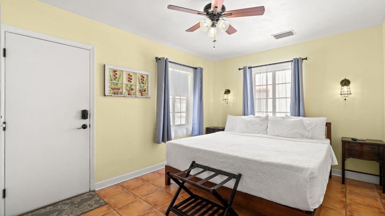 Photo of Bedroom in Bradenton