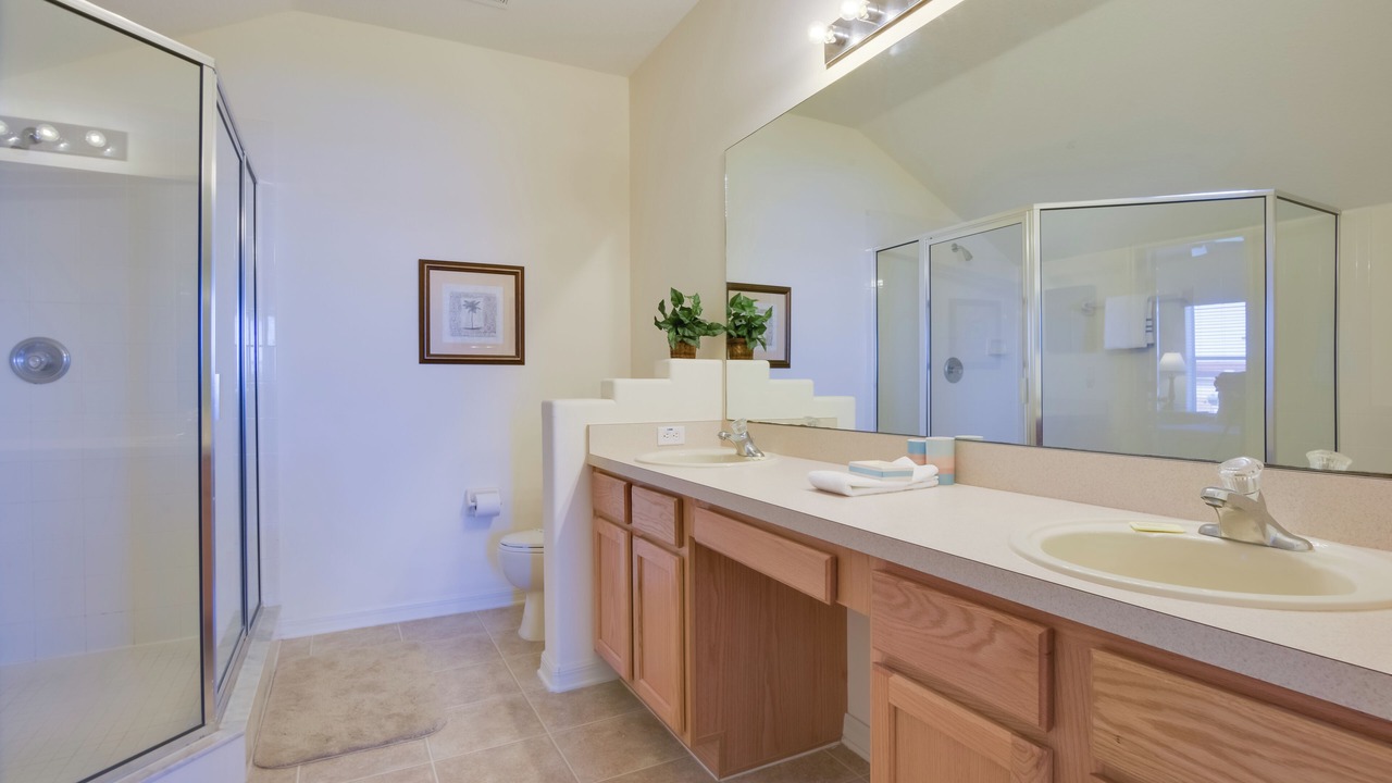 Photo of Bathroom in Four Corners