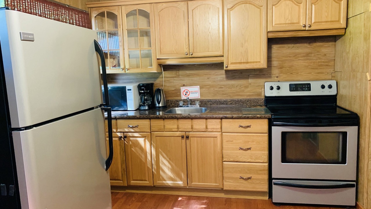 Photo of Kitchen in Unorganized Centre Parry Sound