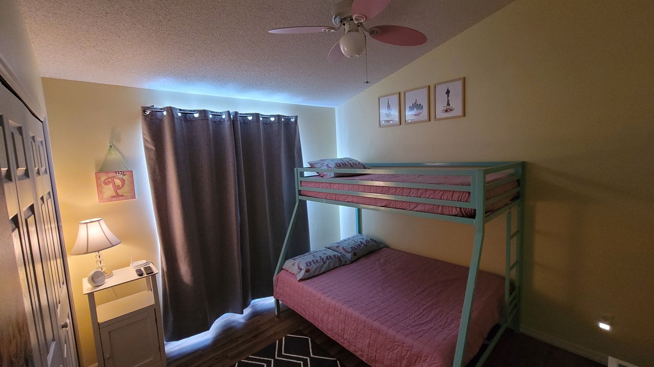 Photo of Bedroom in Windsor Palms