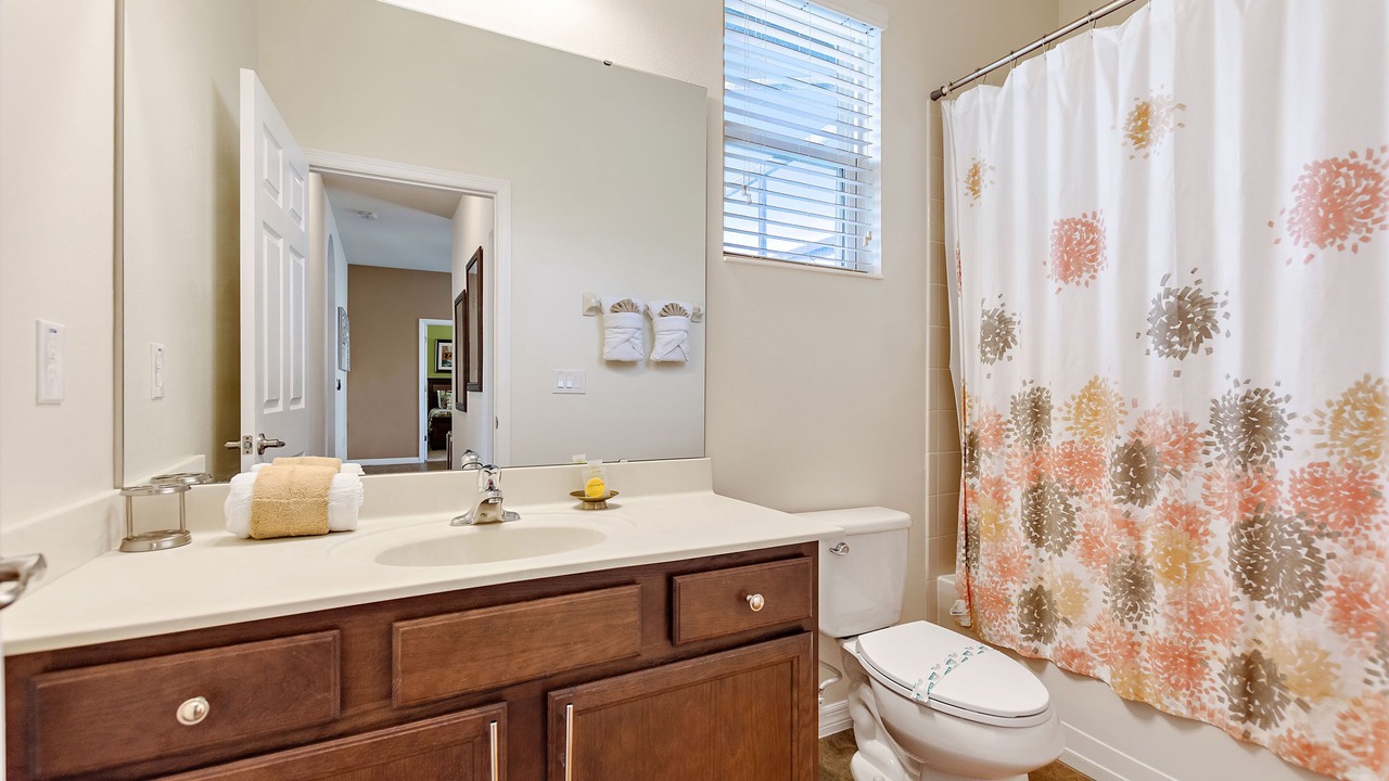Photo of Bathroom in Watersong