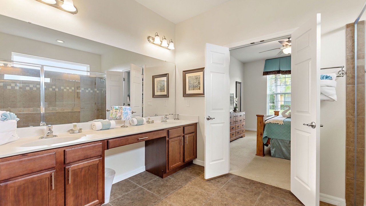 Photo of Bathroom in Watersong