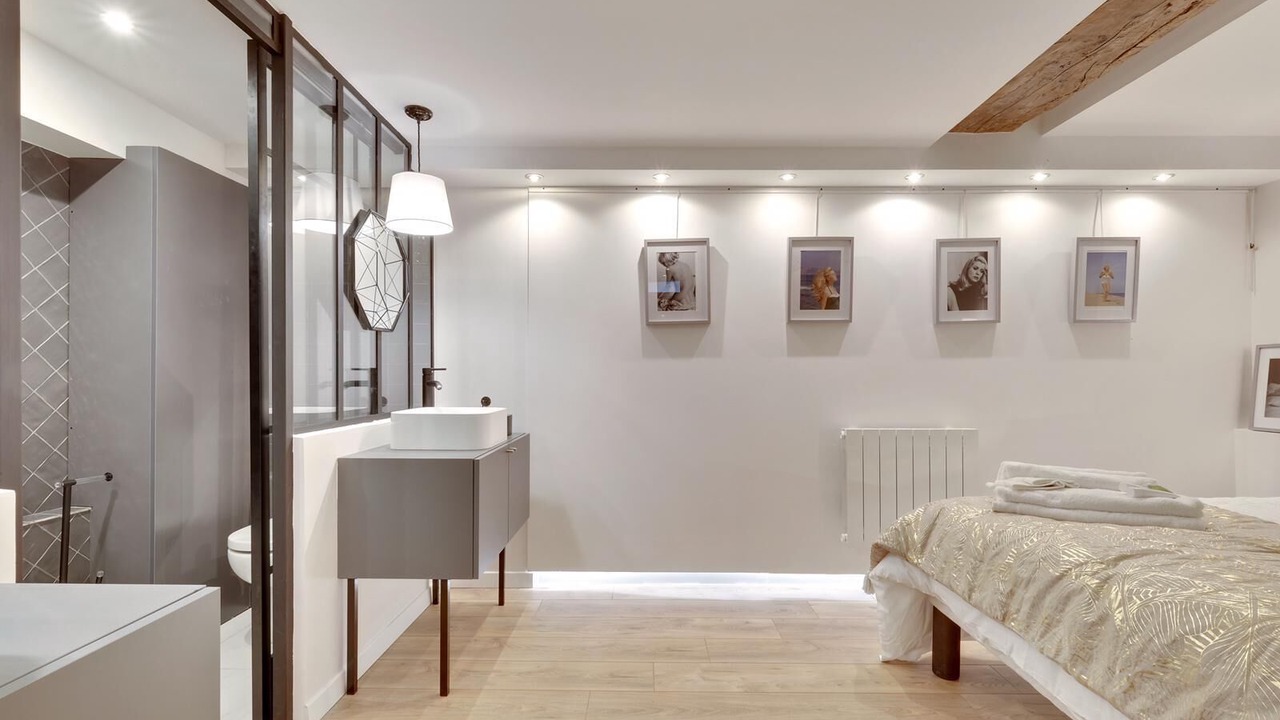 Photo of Bedroom in Les Halles