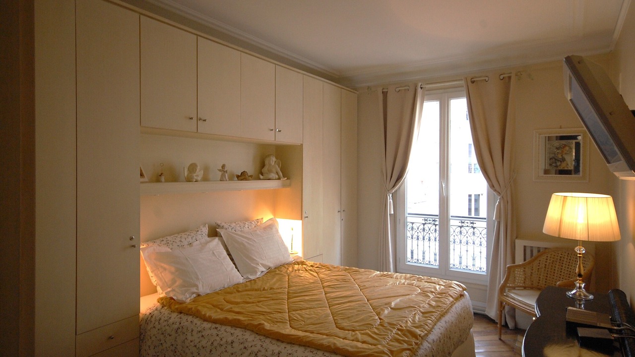 Photo of Bedroom in 8th Arrondissement