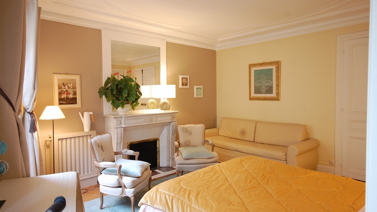 Photo of Bedroom in 8th Arrondissement