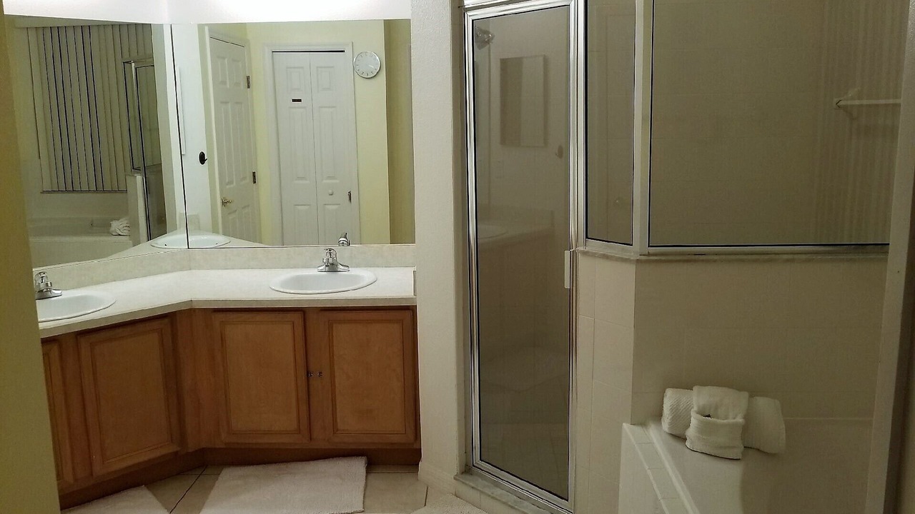 Photo of Bathroom in Haines City