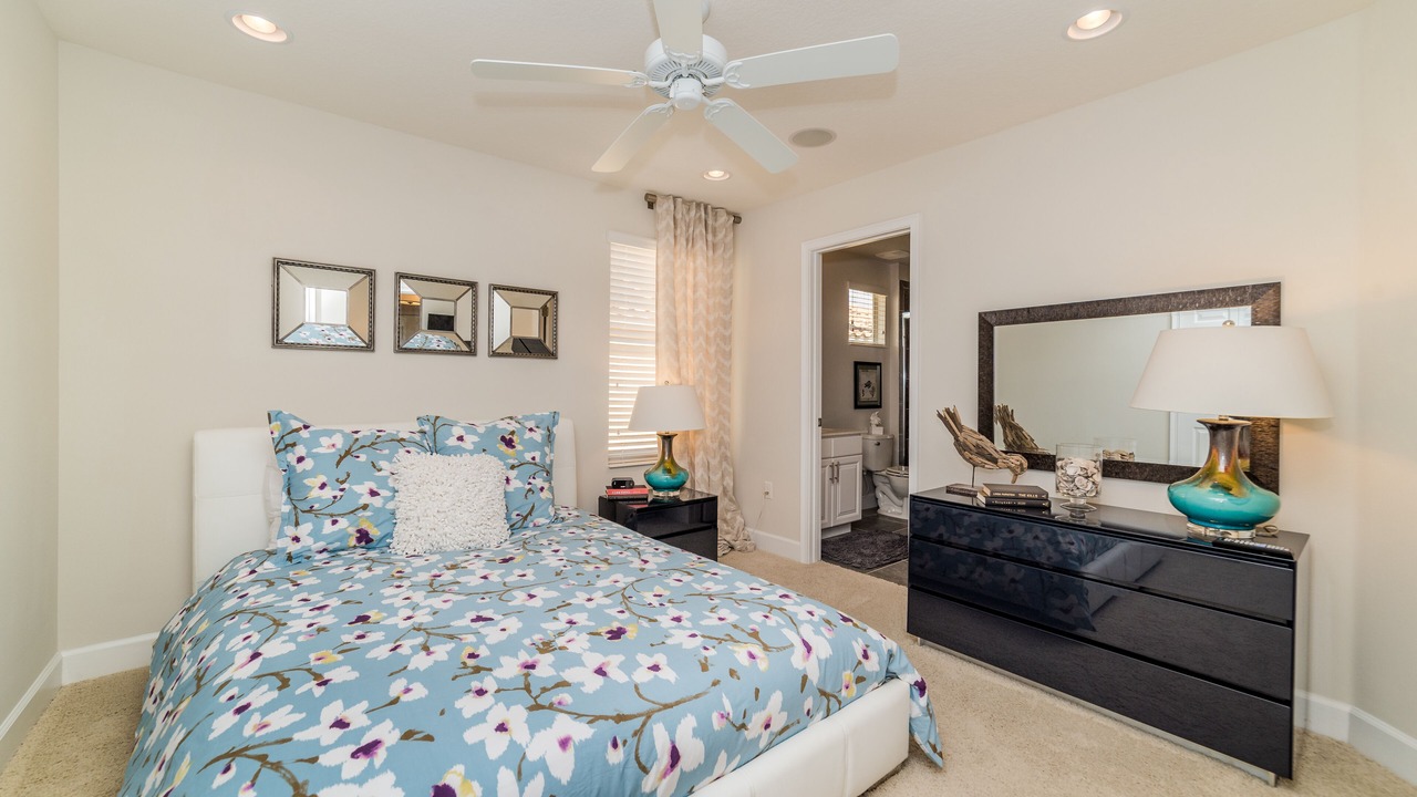 Photo of Bedroom in Davenport