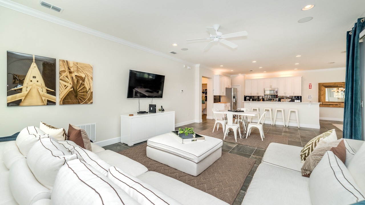 Photo of Livingroom in Davenport