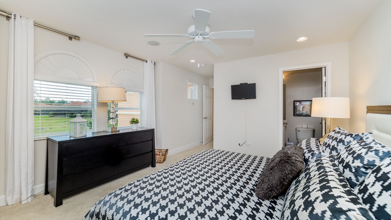 Photo of Bedroom in Davenport