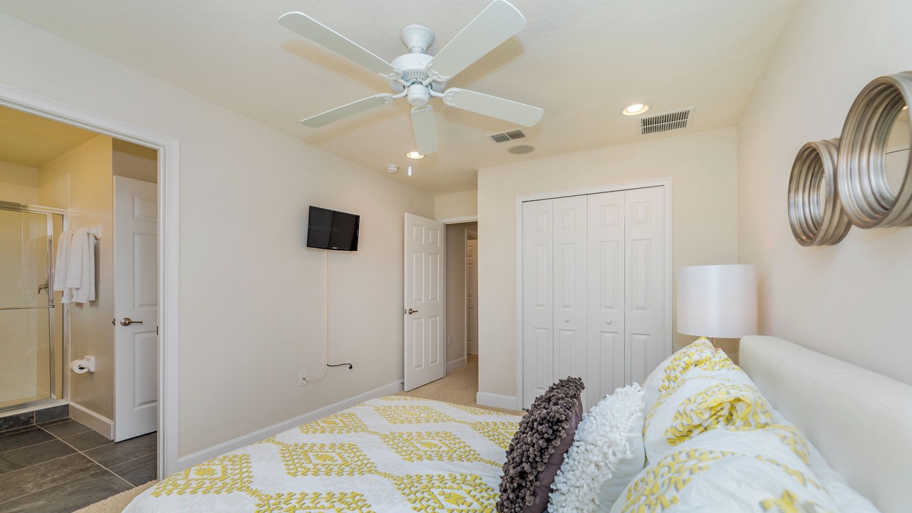 Photo of Bedroom in Davenport