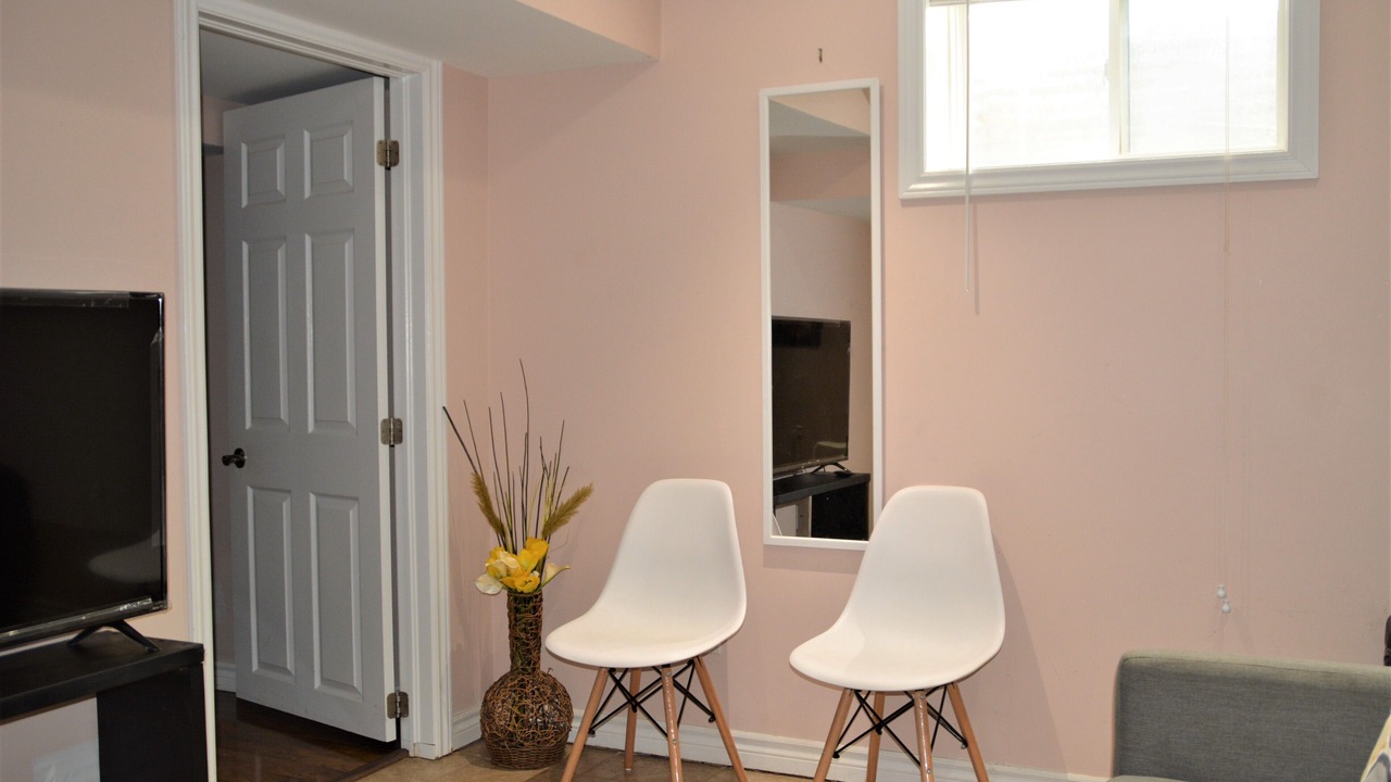 Photo of Livingroom in Caledon