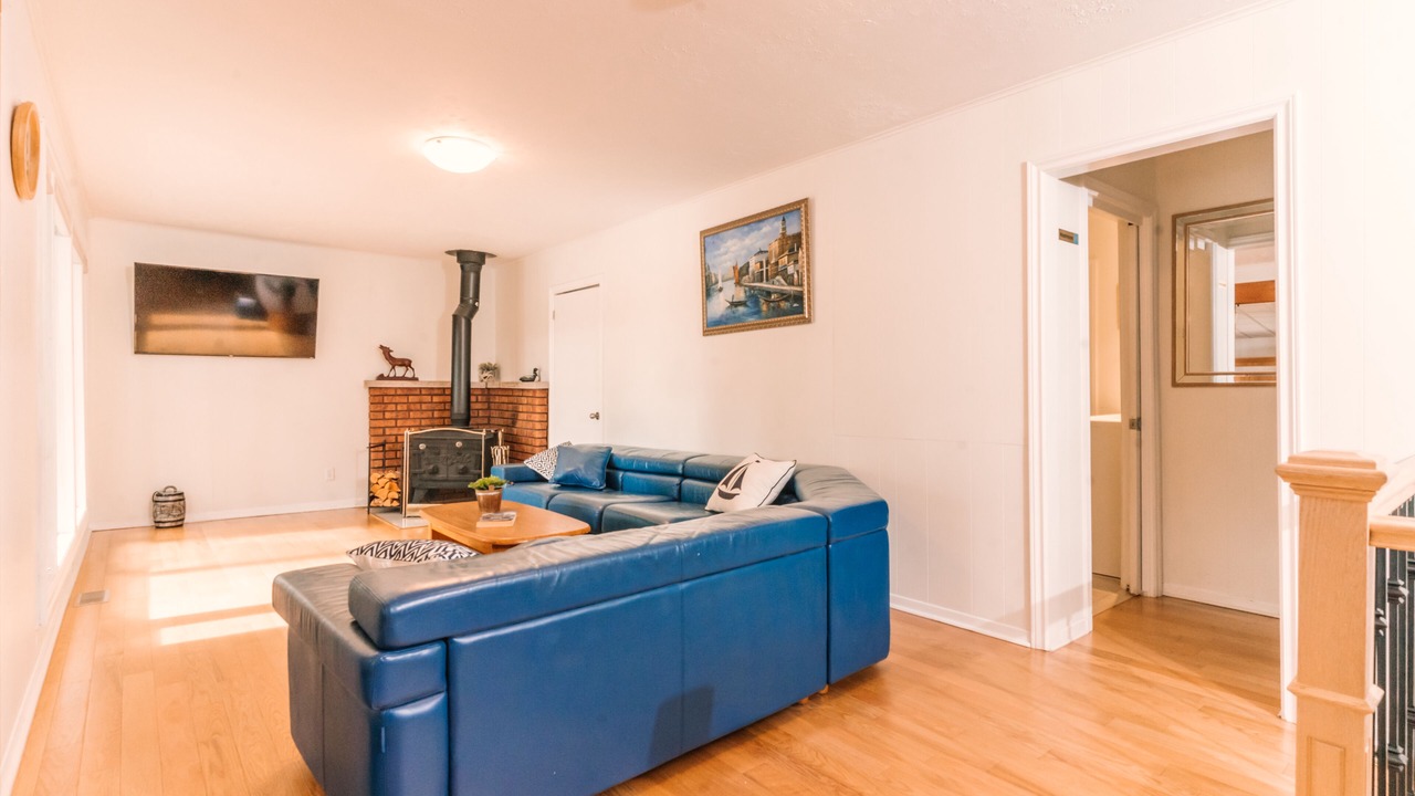 Photo of Livingroom in Georgian Bay
