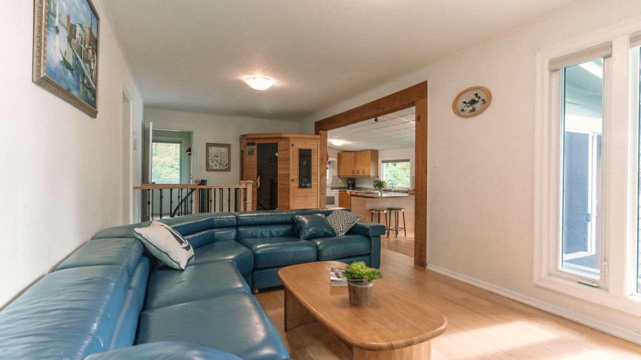 Photo of Livingroom in Georgian Bay