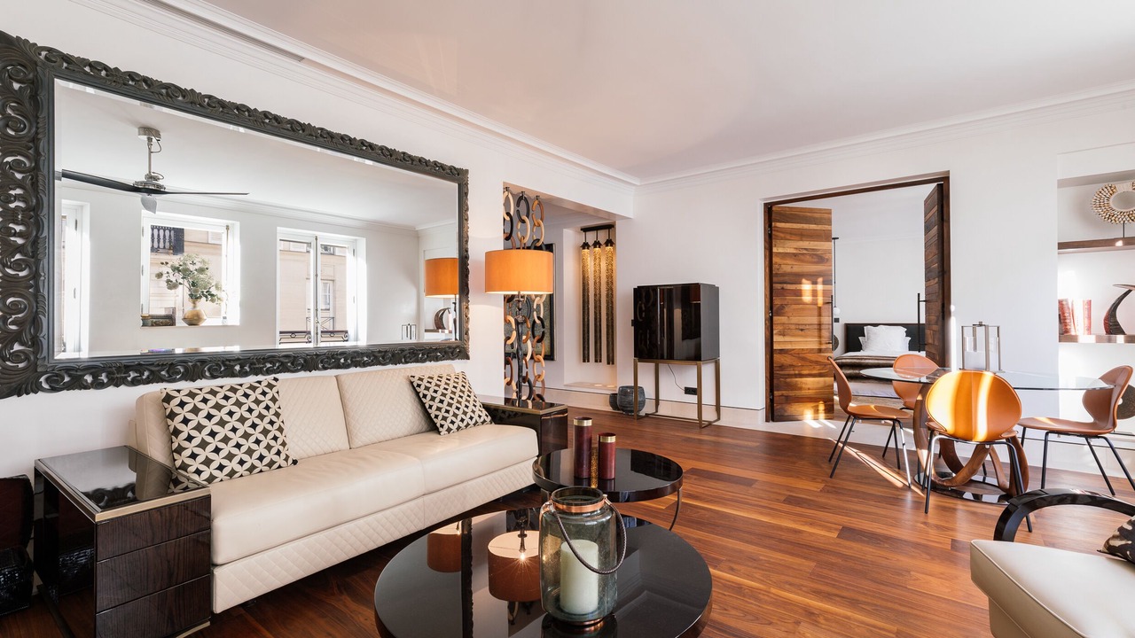 Photo of Livingroom in Quartier de la Place-Vendome