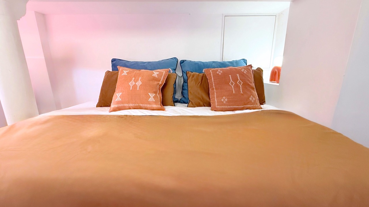 Photo of Bedroom in Saint-Merri